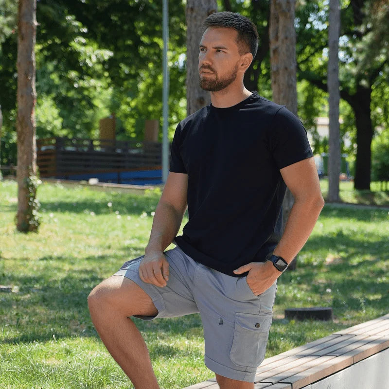 Black minimalist tee